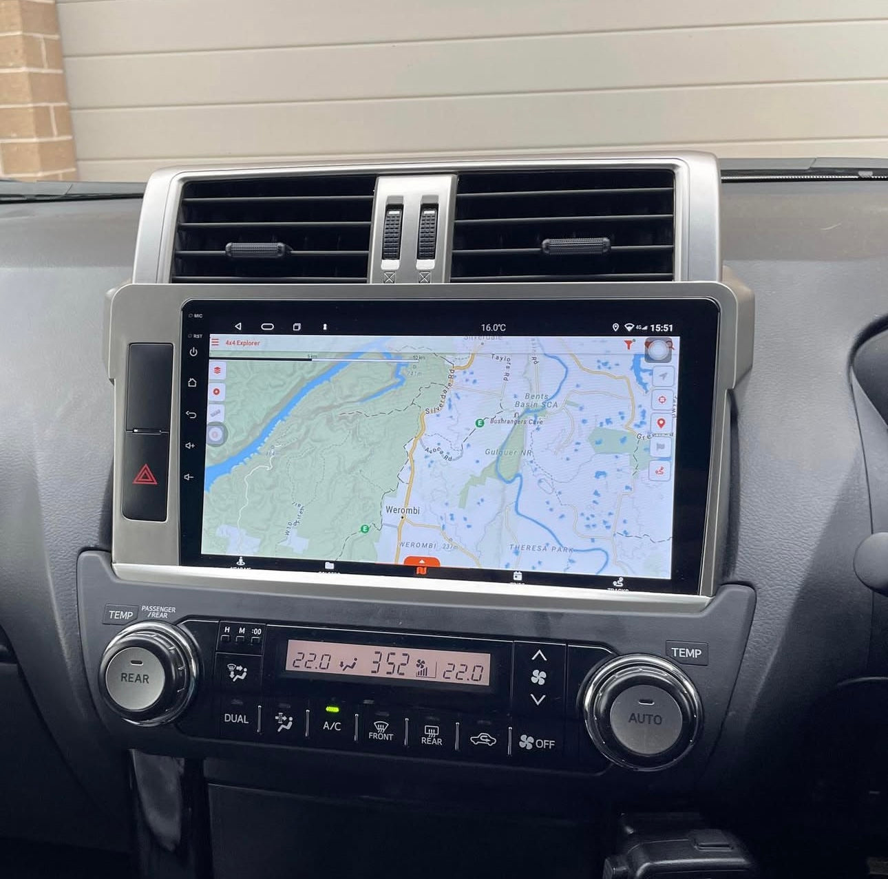 TOYOTA PRADO 150 SERIES (2014- 2017) 10" MULTIMEDIA SYSTEM WITH WIRELESS APPLE CARPLAY & ANDROID AUTO