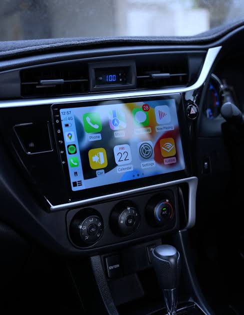 TOYOTA COROLLA HATCH (2014 - 2018) 10" MULTIMEDIA SYSTEM WITH WIRELESS APPLE CARPLAY & ANDROID AUTO